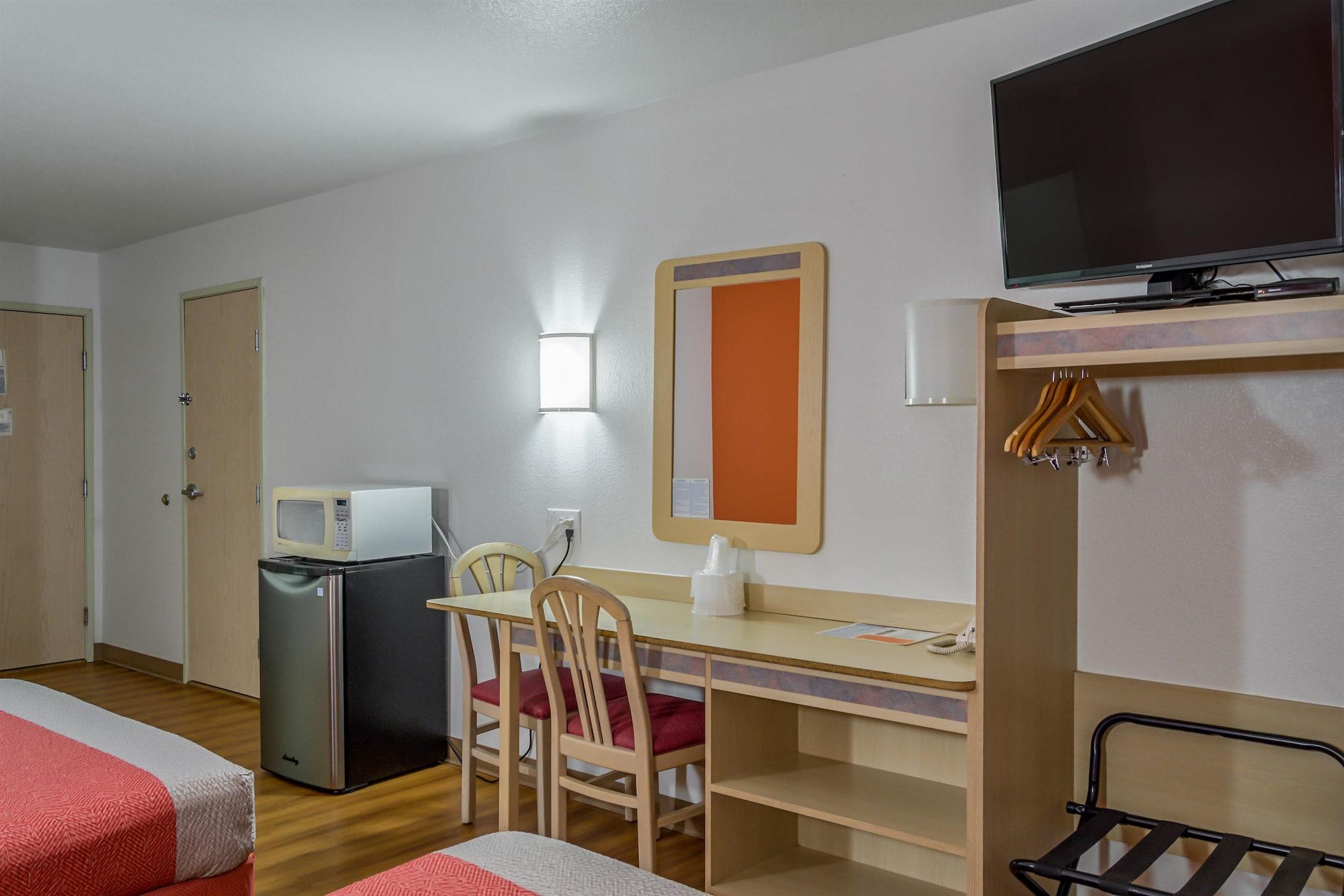Motel 6-Redmond, Or Buitenkant foto